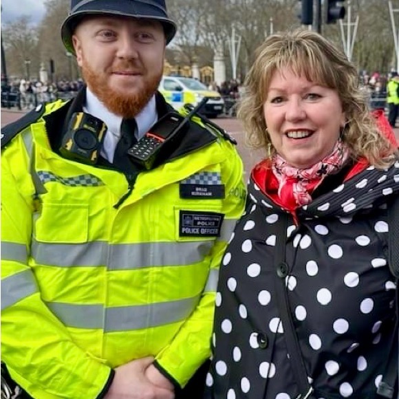 Meet your Posher, Cat - Picture 6 of 14